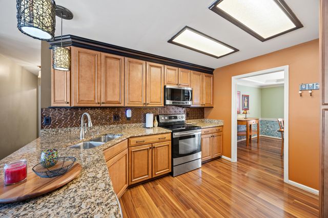 621 Rolling Creek Lane, Lexington, KY 40515