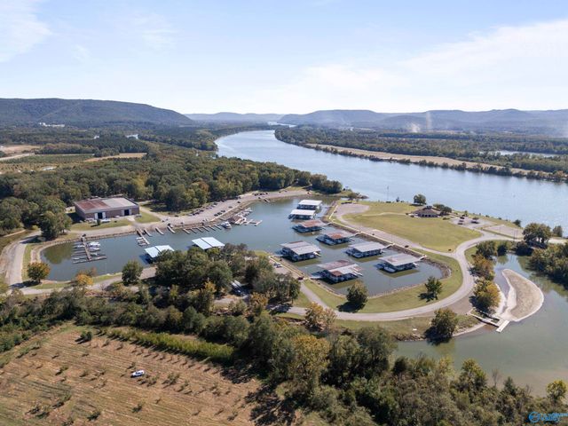 1304 Vermilion Circle, Huntsville, AL 35803