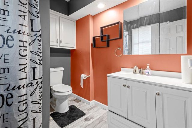 5604 Hunter Terrace, Raytown, MO 64133