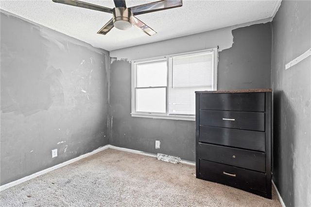 5604 Hunter Terrace, Raytown, MO 64133