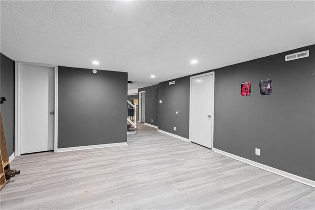 5604 Hunter Terrace, Raytown, MO 64133