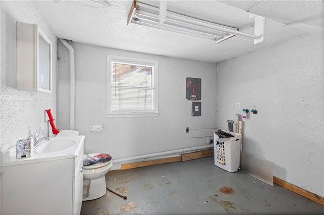 5604 Hunter Terrace, Raytown, MO 64133