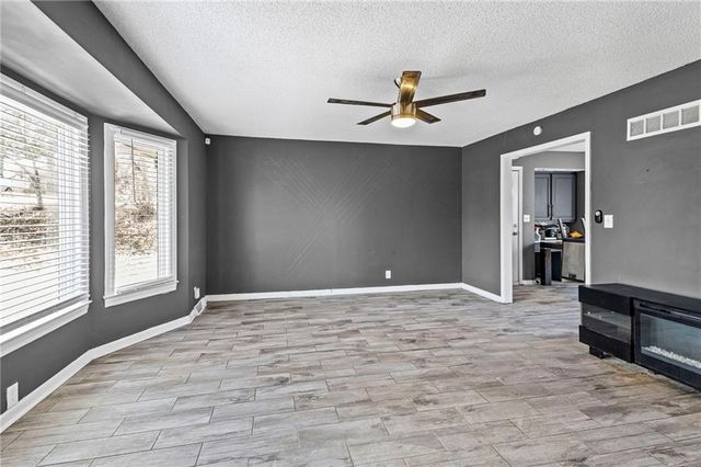 5604 Hunter Terrace, Raytown, MO 64133