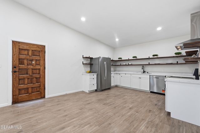 536 James Street B, El Paso, TX 79915