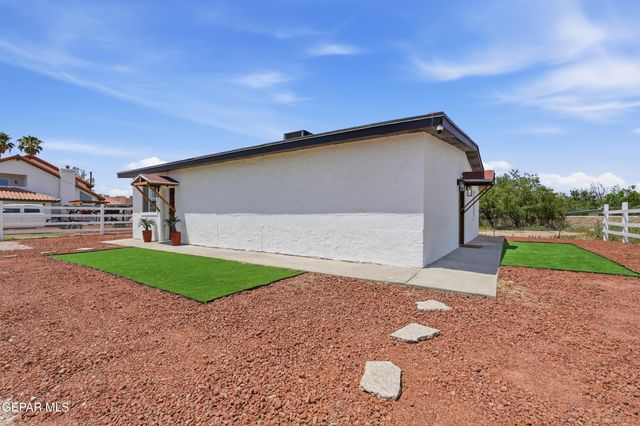 536 James Street B, El Paso, TX 79915