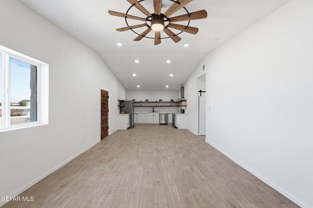 536 James Street B, El Paso, TX 79915