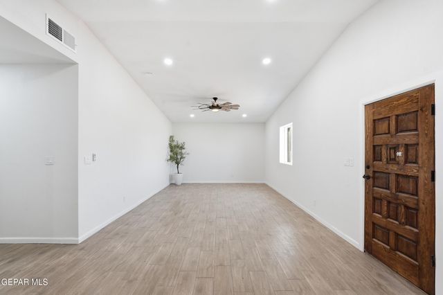 536 James Street B, El Paso, TX 79915