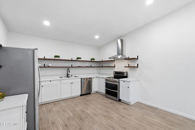 536 James Street B, El Paso, TX 79915