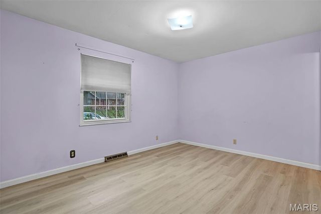 11826 Park Court, Maryland Heights, MO 63043