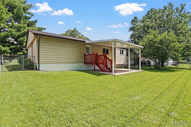 11826 Park Court, Maryland Heights, MO 63043