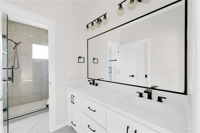 1005 Rockford Drive, Alton, TX 78573