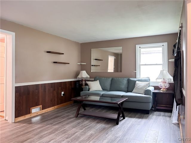 9 Curtis Avenue, Lysander, NY 13027