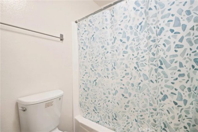15425 Sherman 101, Van Nuys, CA 91406