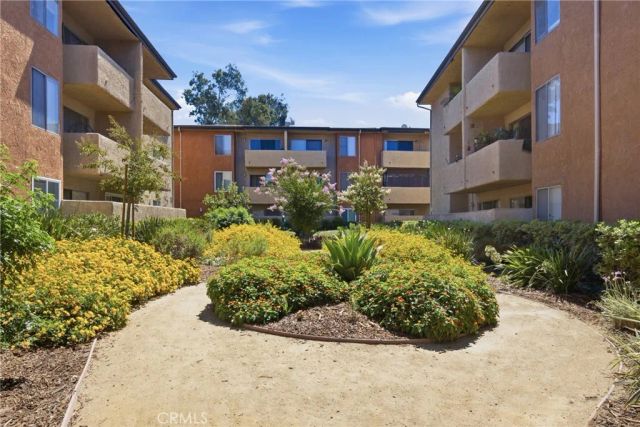 15425 Sherman 101, Van Nuys, CA 91406
