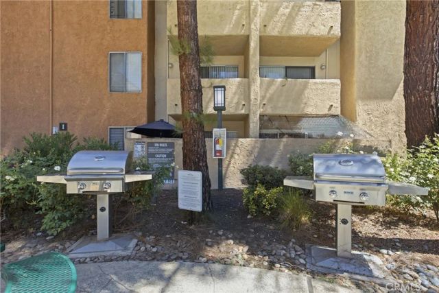 15425 Sherman 101, Van Nuys, CA 91406