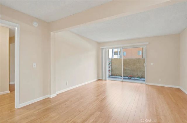 15425 Sherman 101, Van Nuys, CA 91406