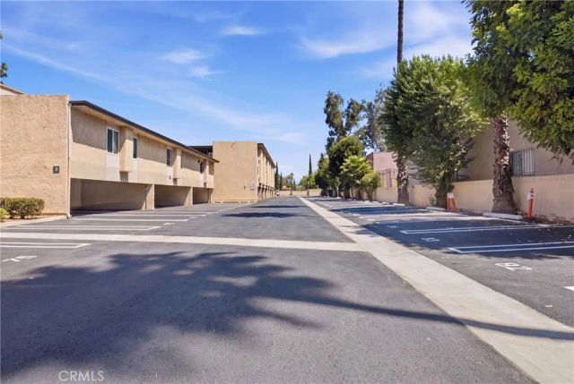 15425 Sherman 101, Van Nuys, CA 91406