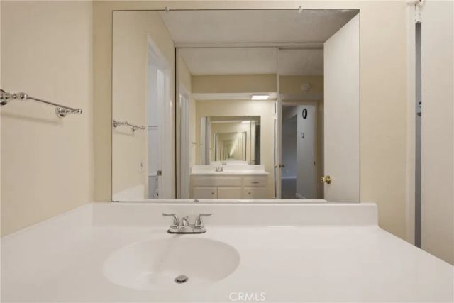 15425 Sherman 101, Van Nuys, CA 91406