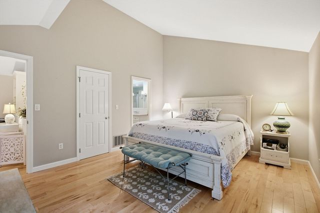 2 Forest Gate 2, Yarmouth, MA 02675