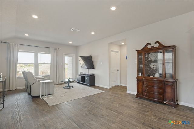 319 Globe Mallow Circle, Kyle, TX 78640