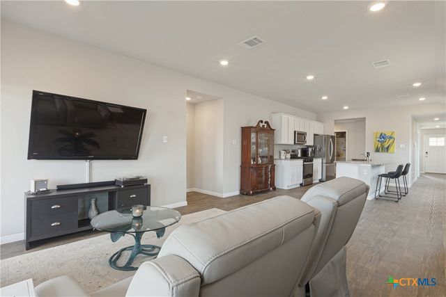319 Globe Mallow Circle, Kyle, TX 78640