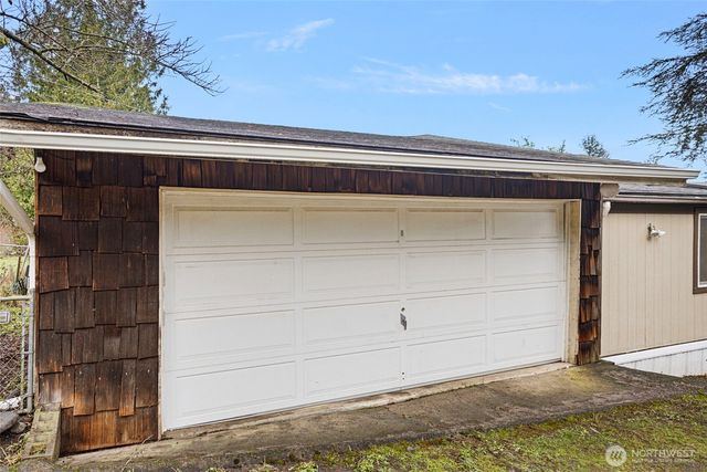 19015 16th Avenue NE, Shoreline, WA 98155