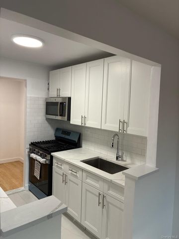 4200 Herkimer Place 7F, Bronx, NY 10470