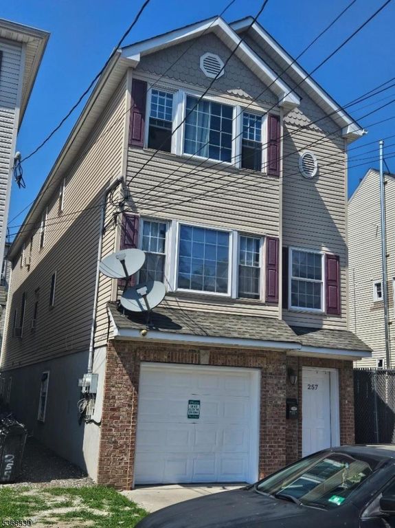 257 Governor St 2, Paterson City, NJ 07501