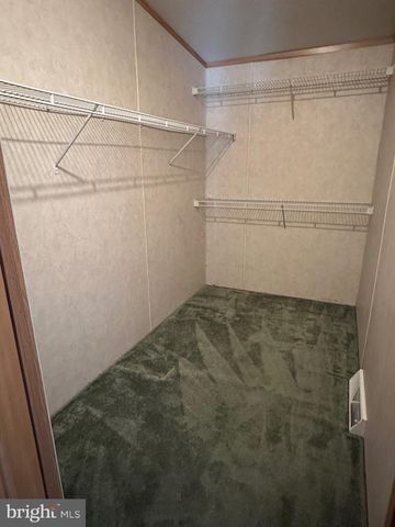 27 E BROADWAY, Etters, PA 17319