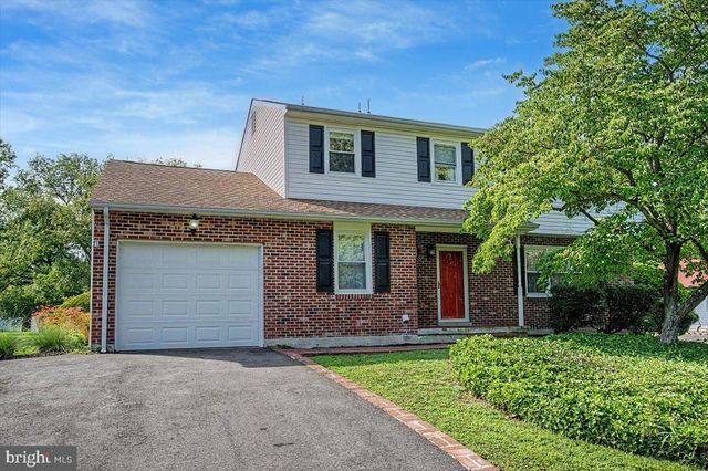1 ABBEY CT, Bear, DE 19701