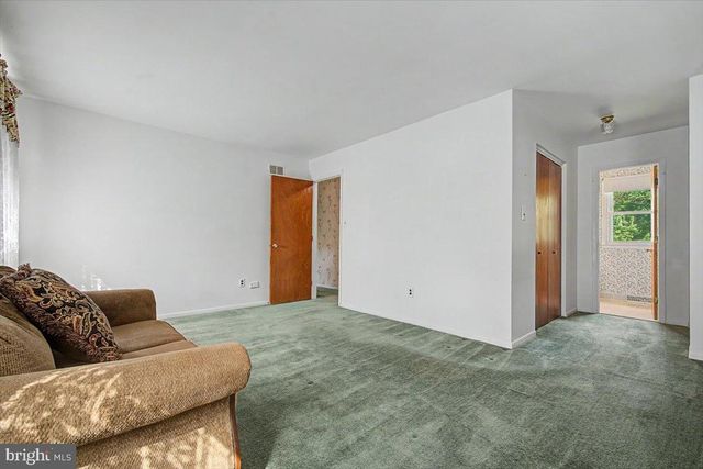 1 ABBEY CT, Bear, DE 19701