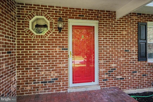 1 ABBEY CT, Bear, DE 19701