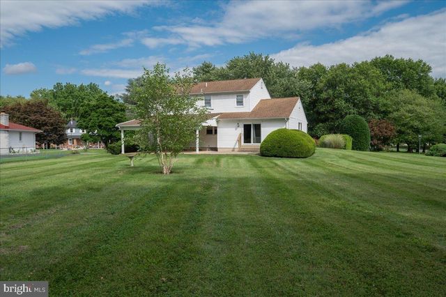 1 ABBEY CT, Bear, DE 19701