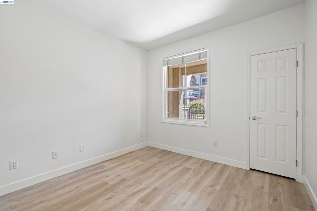 Image 28 of property listing at 3290 Maguire Way 101, Dublin, CA 94568