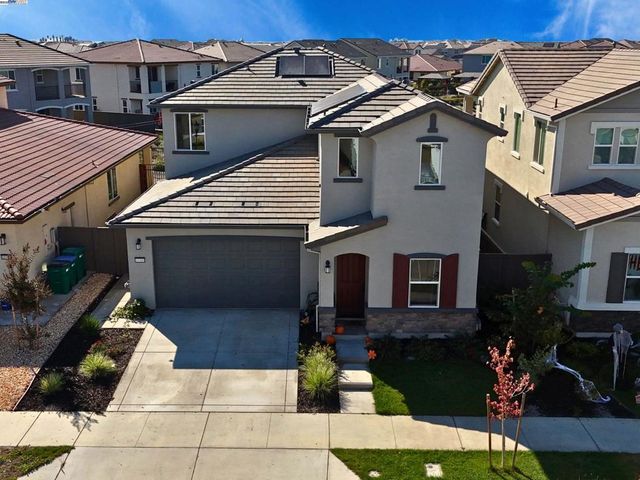 10349 Baldy Dr, Stockton, CA 95219