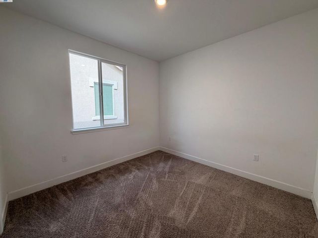 10349 Baldy Dr, Stockton, CA 95219