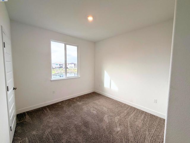 10349 Baldy Dr, Stockton, CA 95219