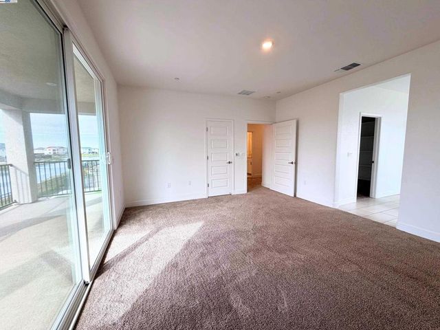 10349 Baldy Dr, Stockton, CA 95219