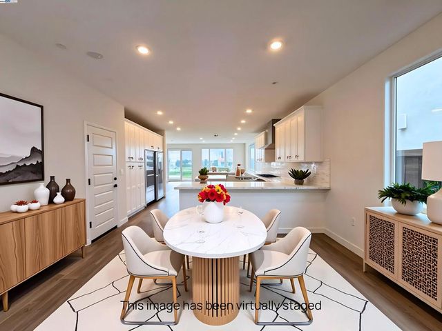 10349 Baldy Dr, Stockton, CA 95219