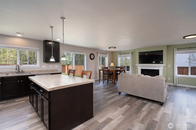 5547 Timberridge Drive, Mount Vernon, WA 98274