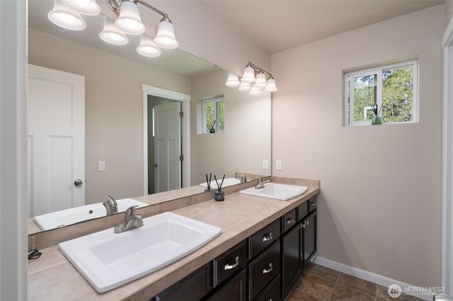 5547 Timberridge Drive, Mount Vernon, WA 98274