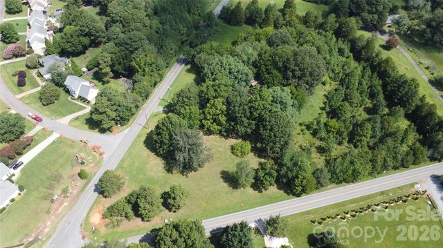 7908 Arlington Church Road, Charlotte, NC 28227