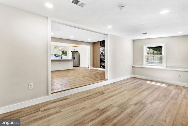 9348 ANNAPOLIS RD, Philadelphia, PA 19114