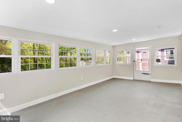 9348 ANNAPOLIS RD, Philadelphia, PA 19114