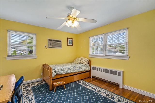 80 Russell Road, Garden City, NY 11530