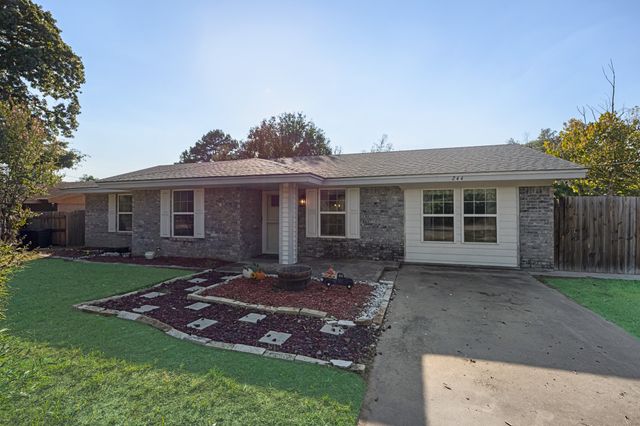 244 Richard Lane, Azle, TX 76020