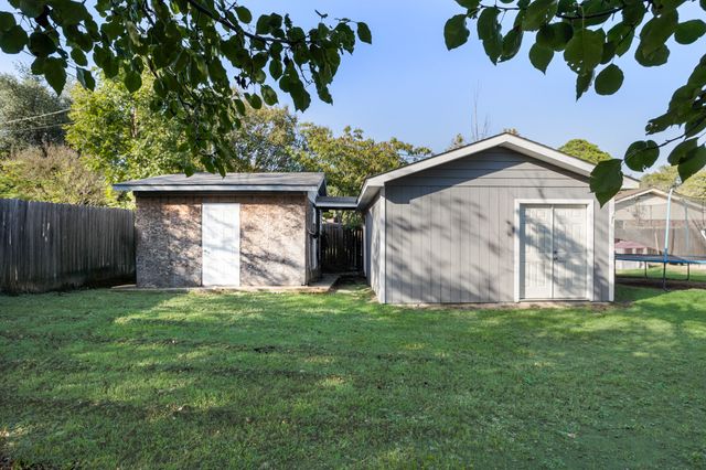 244 Richard Lane, Azle, TX 76020