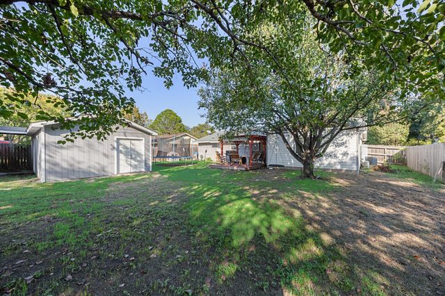 244 Richard Lane, Azle, TX 76020