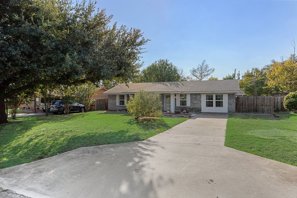 244 Richard Lane, Azle, TX 76020