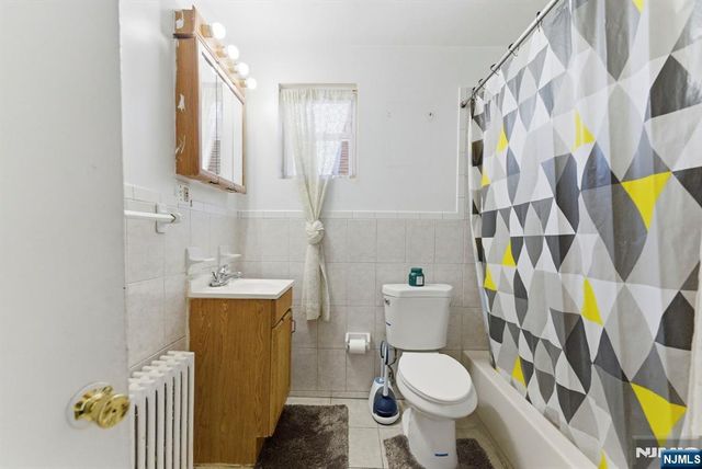 158 Fulton Avenue, Jersey City, NJ 07305